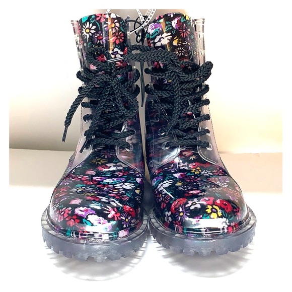 Dirty Laundry Shoes - Dirty Laundry Women’s Roadie Flower Rain Boot 9M